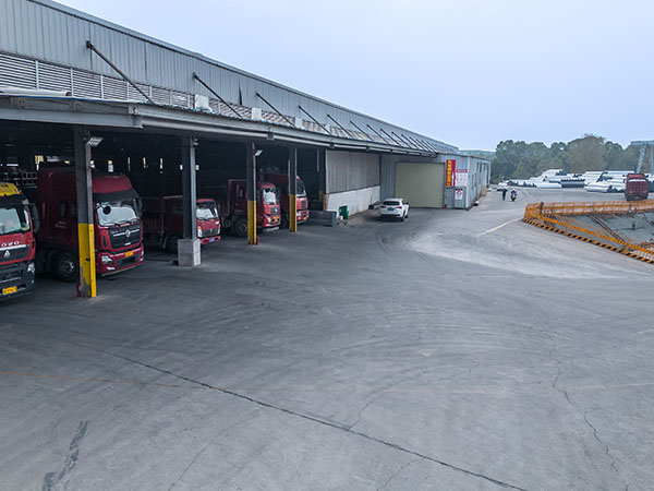 倉(cāng)(cāng)庫(kù)